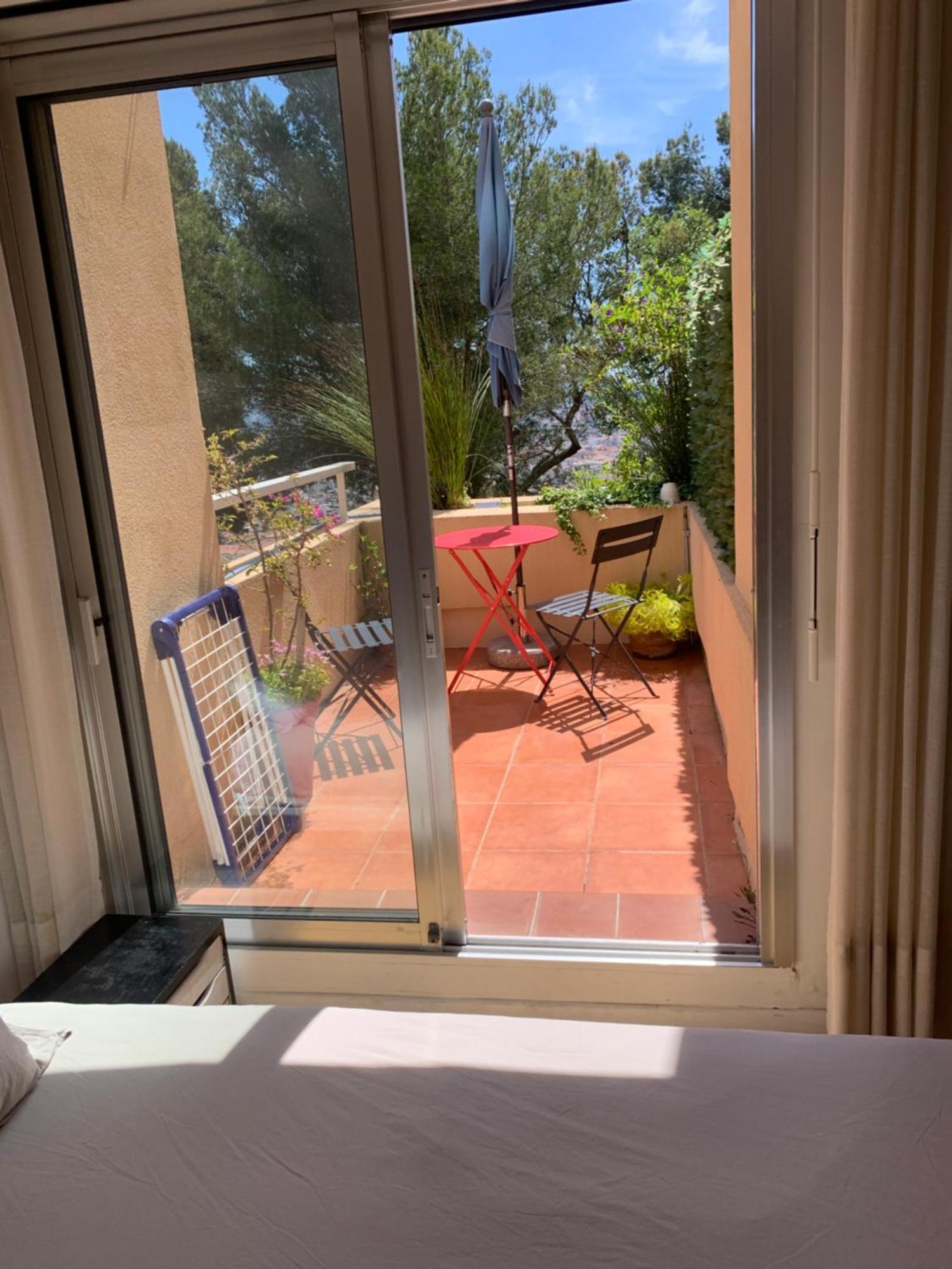 Homestay D Avec Clim Terrasse Et Petit Dejeuner Hauteurs De